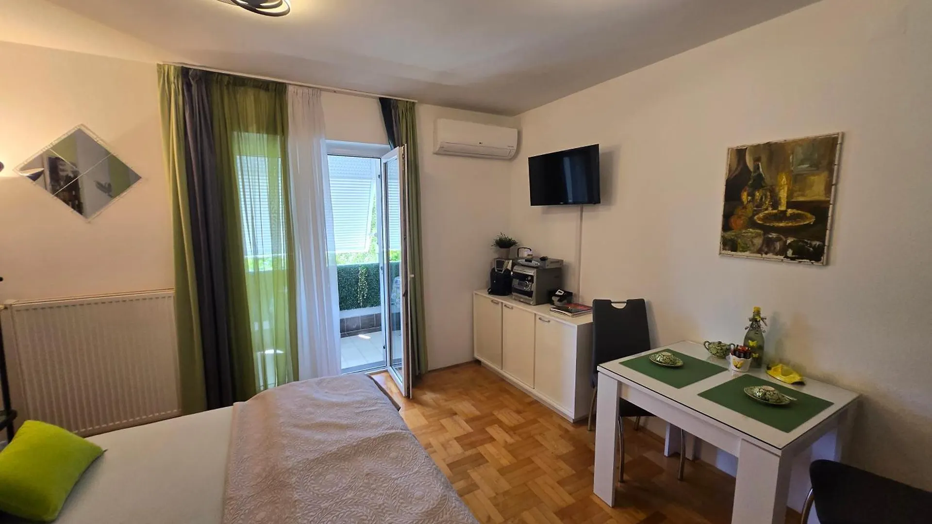 Jasna - Apartman Studio بولا شقة